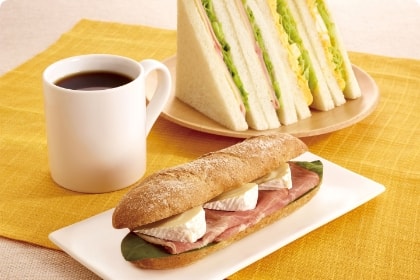 カフェ・ベローチェ