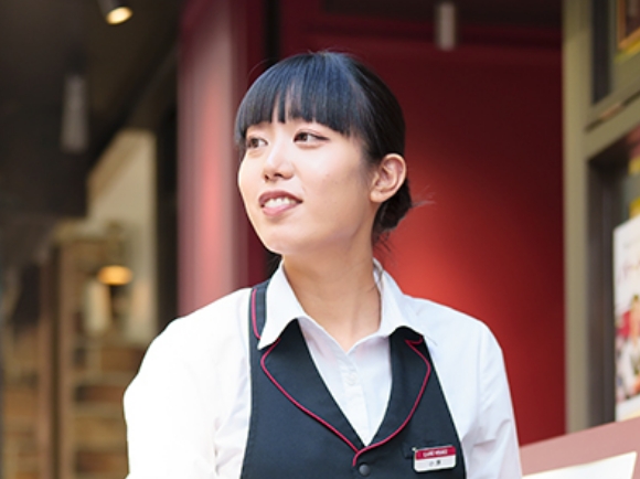 カフェ・ベローチェの店員2